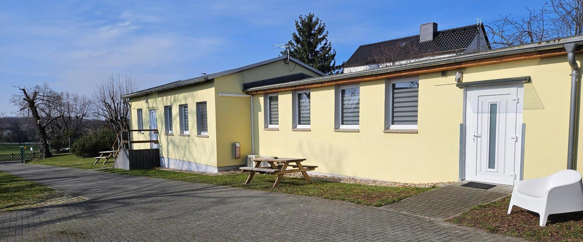 Gaestewohnung Heinrich Heine Schule Bad Dürrenberg Екстериор снимка