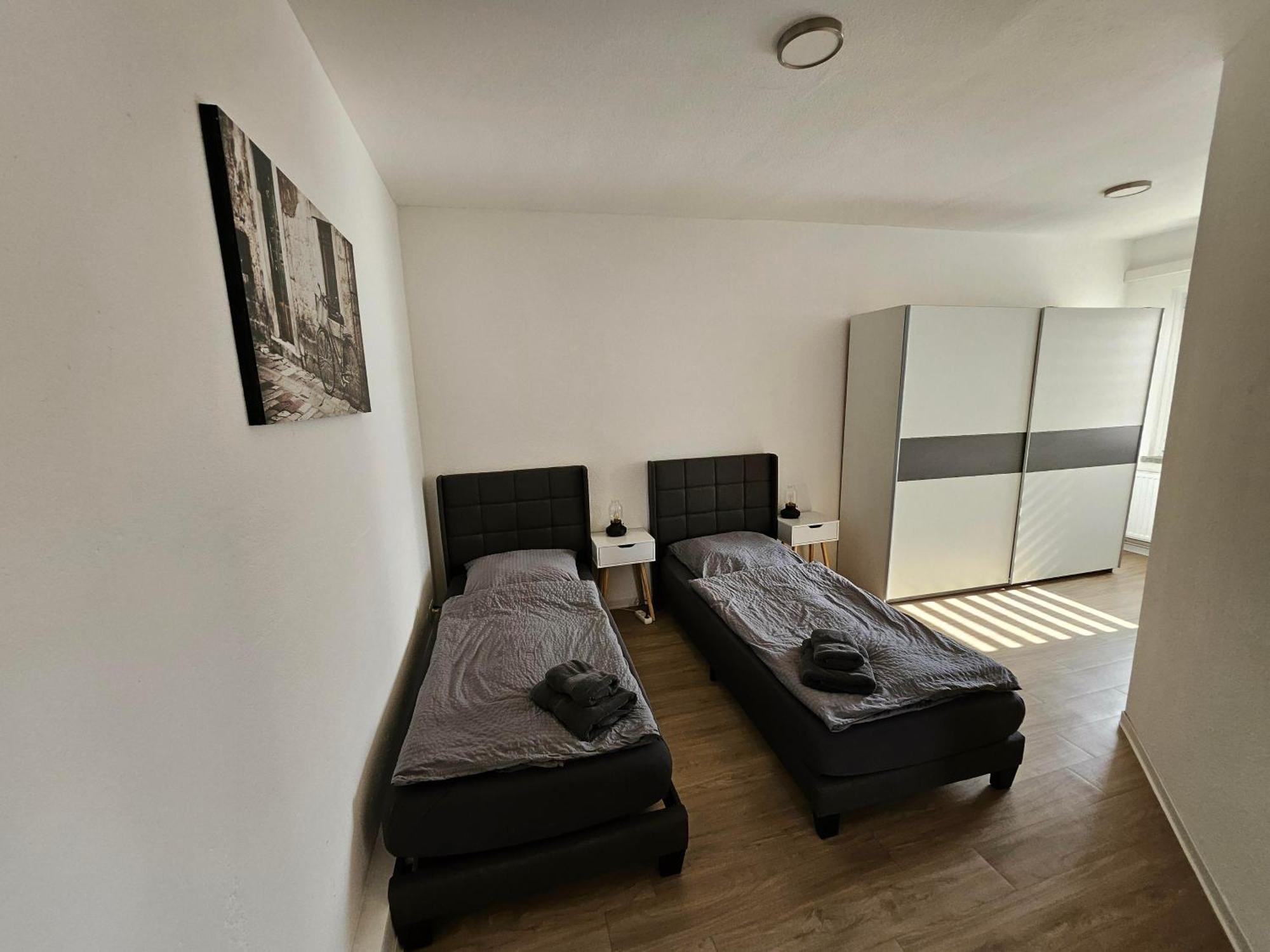 Gaestewohnung Heinrich Heine Schule Bad Dürrenberg Екстериор снимка